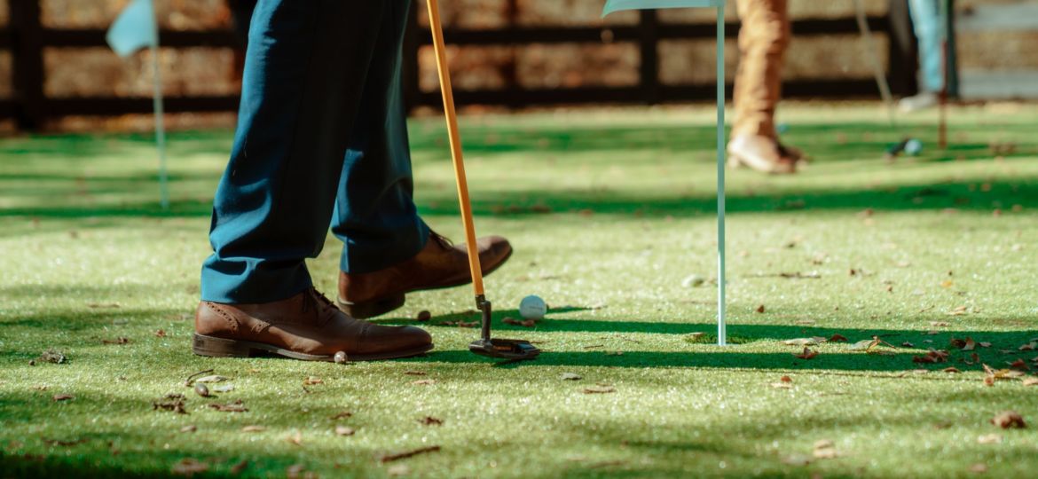 second date mini golf